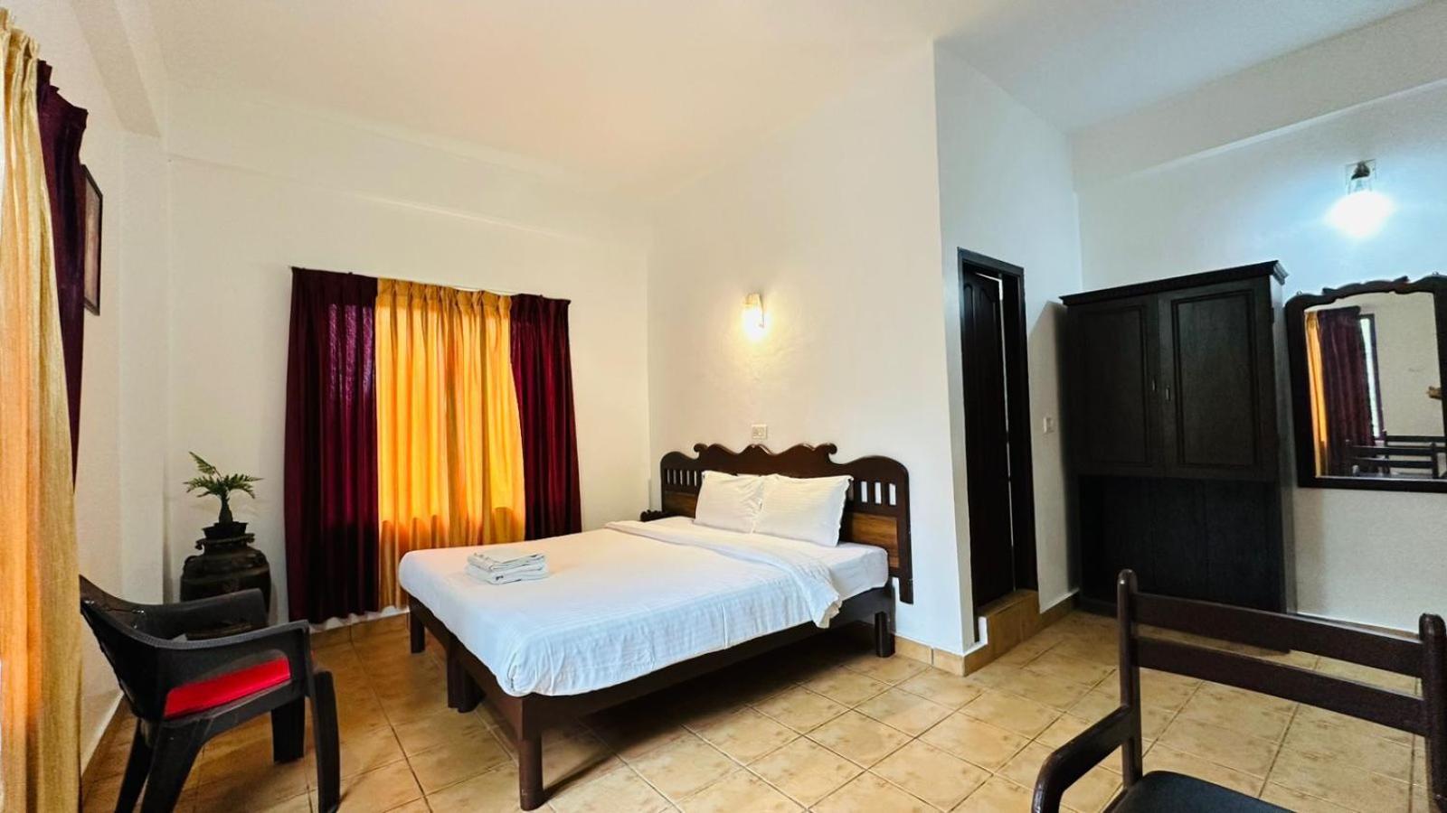 Wild Elephant Resort Kallar Vattiyar Exterior foto